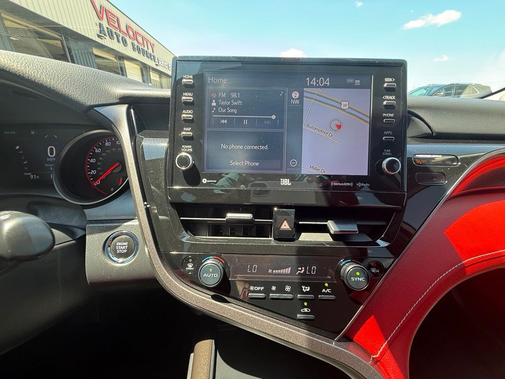 2022 Toyota Camry Image 21