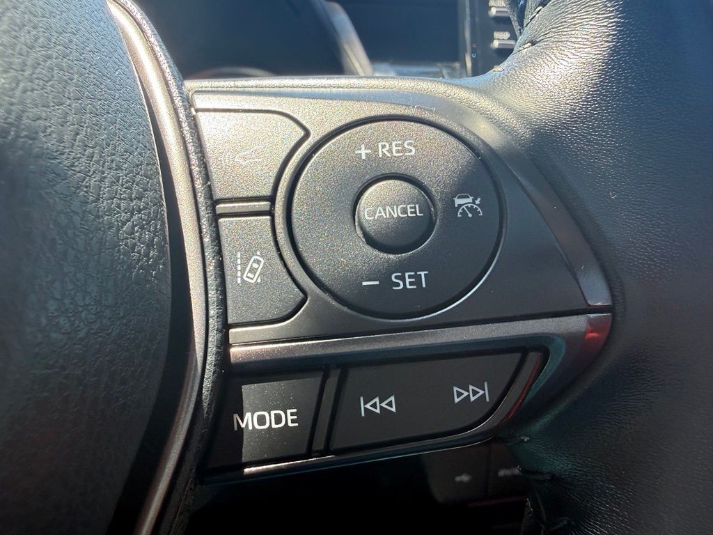 2022 Toyota Camry Image 27