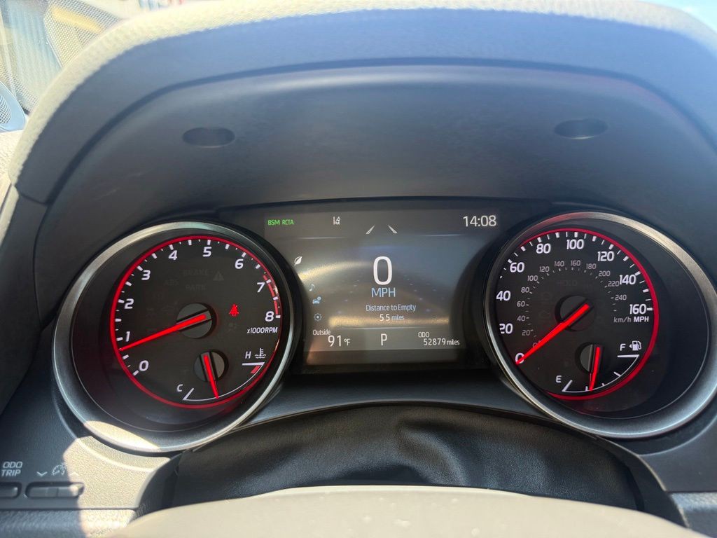 2022 Toyota Camry Image 32