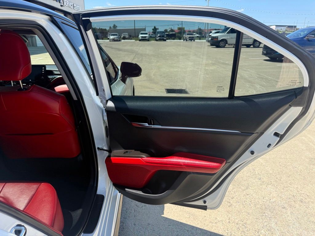 2022 Toyota Camry Image 33