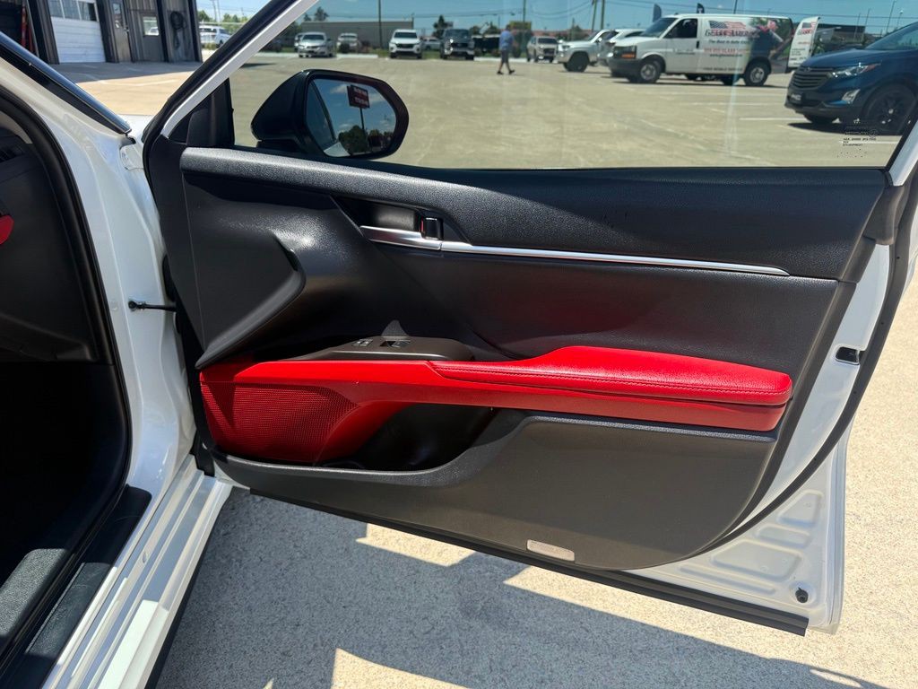 2022 Toyota Camry Image 35