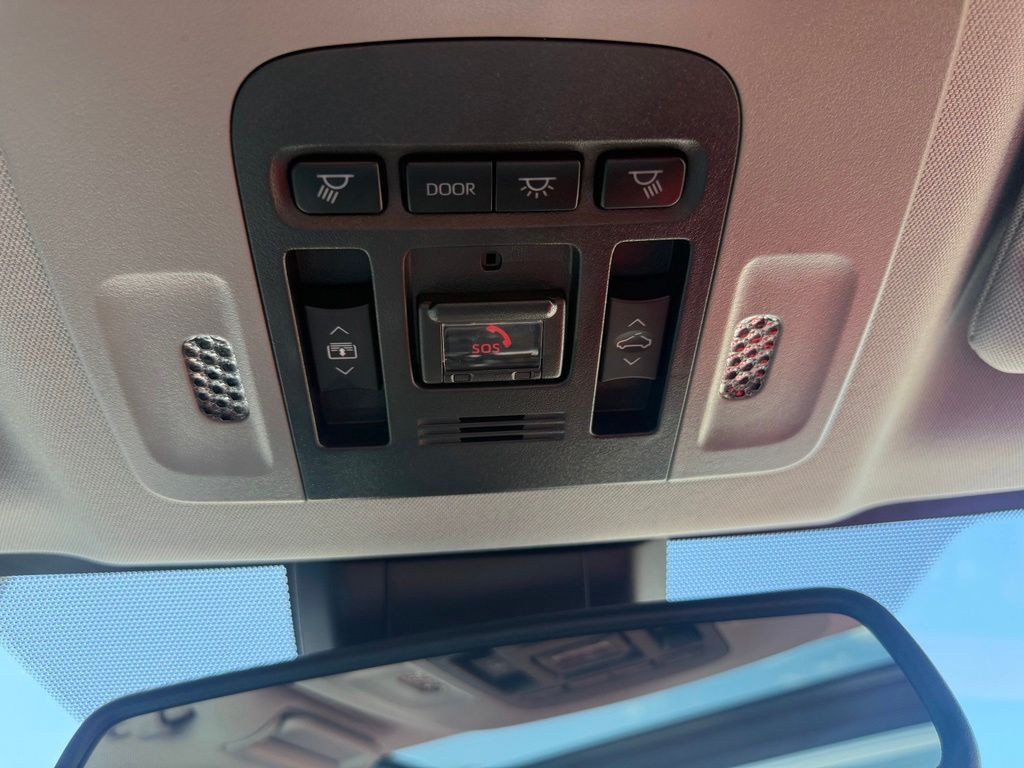 2022 Toyota Camry Image 40