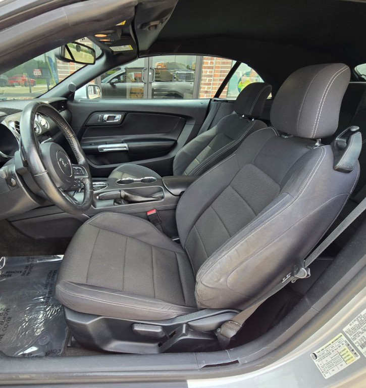 2016 Ford Mustang Image 16