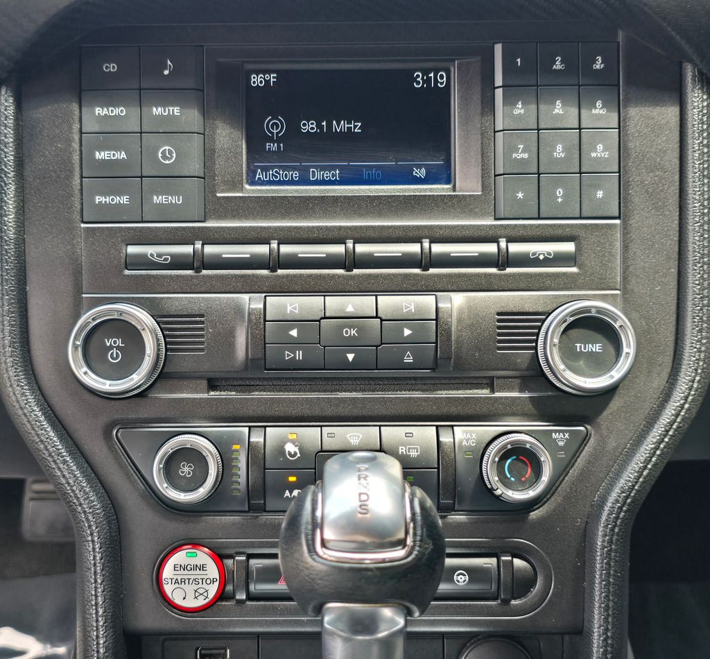 2016 Ford Mustang Image 25