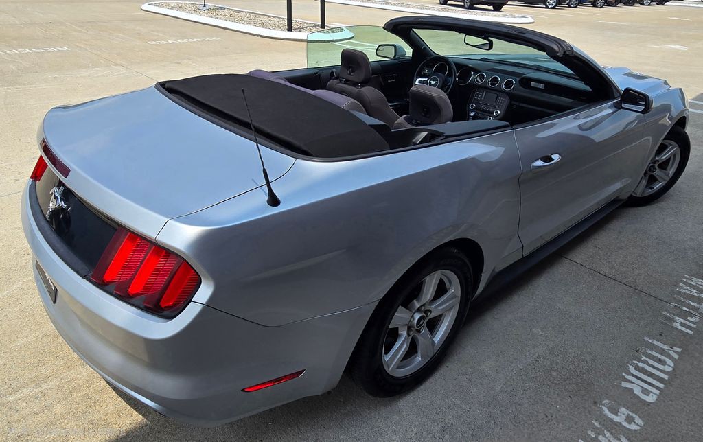 2016 Ford Mustang Image 31