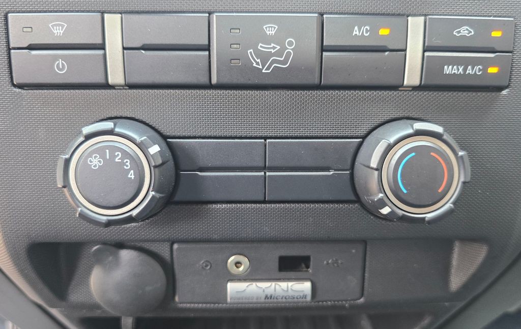 2013 Ford F-150 Image 30
