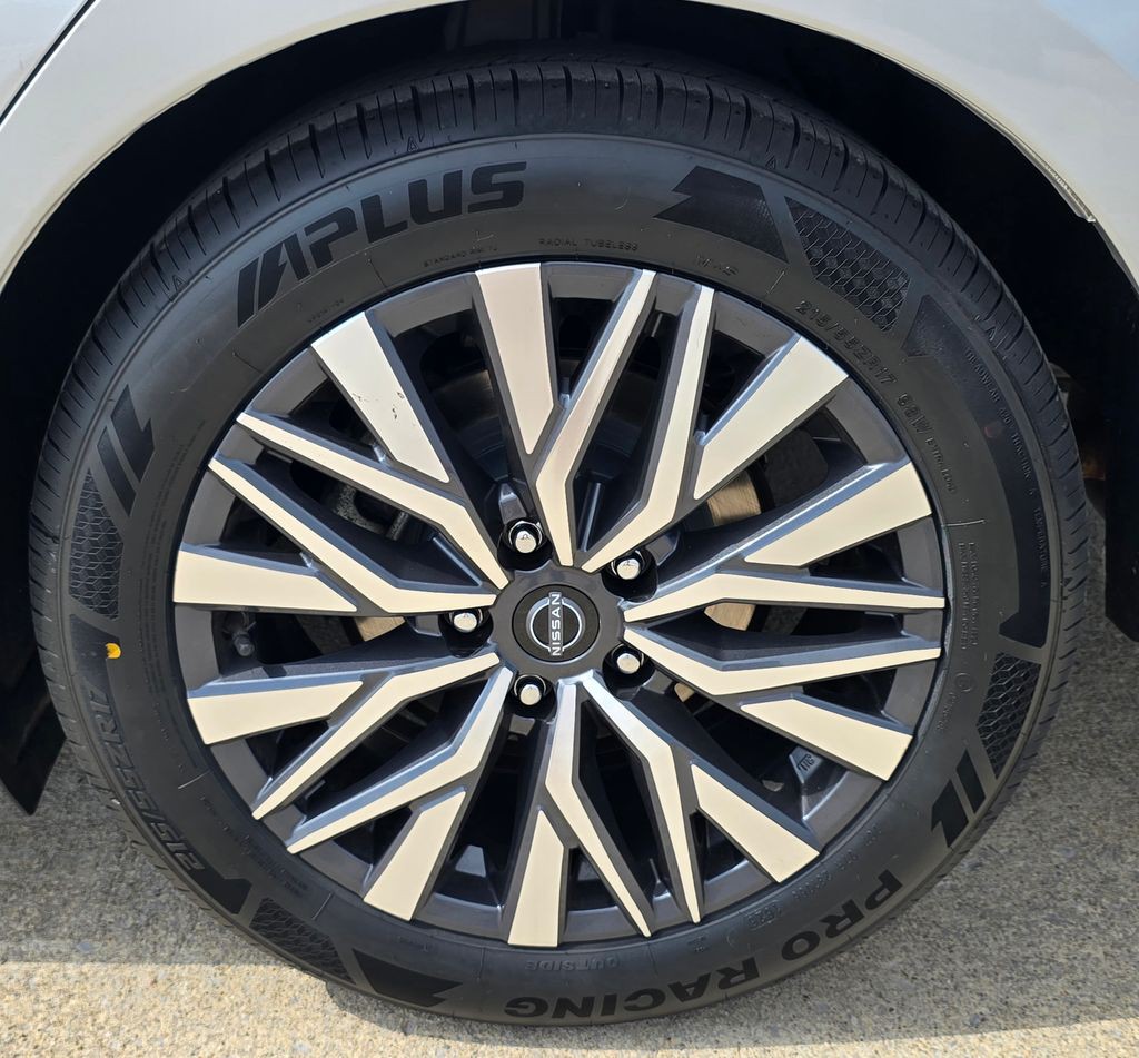 2023 Nissan Altima Image 11