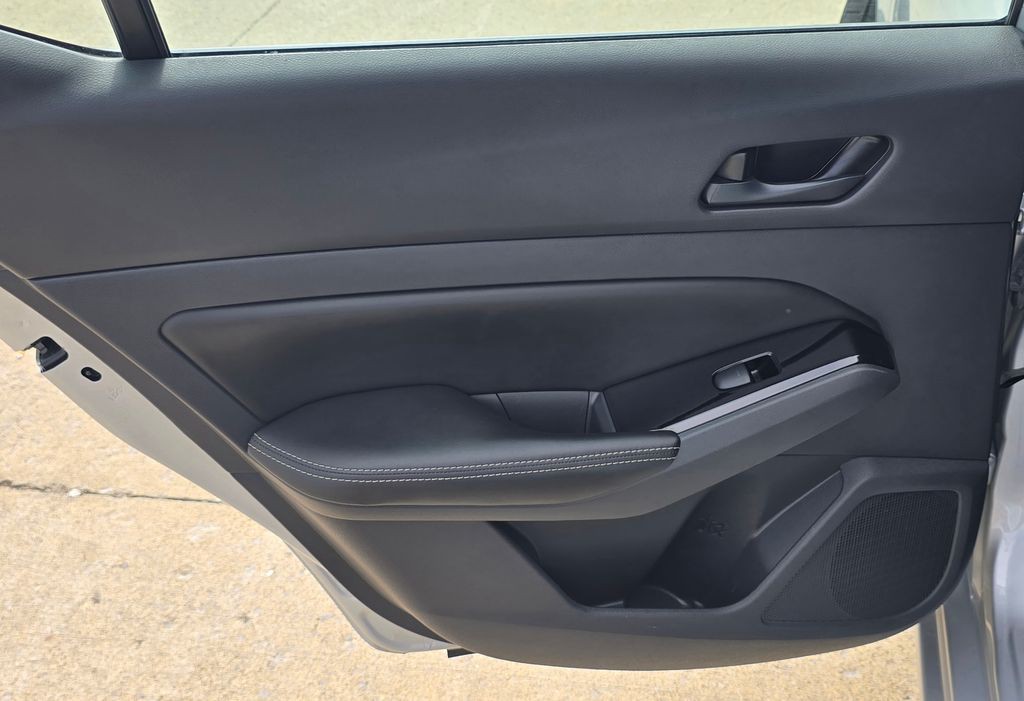 2023 Nissan Altima Image 27