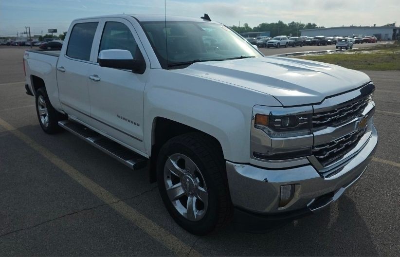 2018 Chevrolet Silverado 1500 Image 2