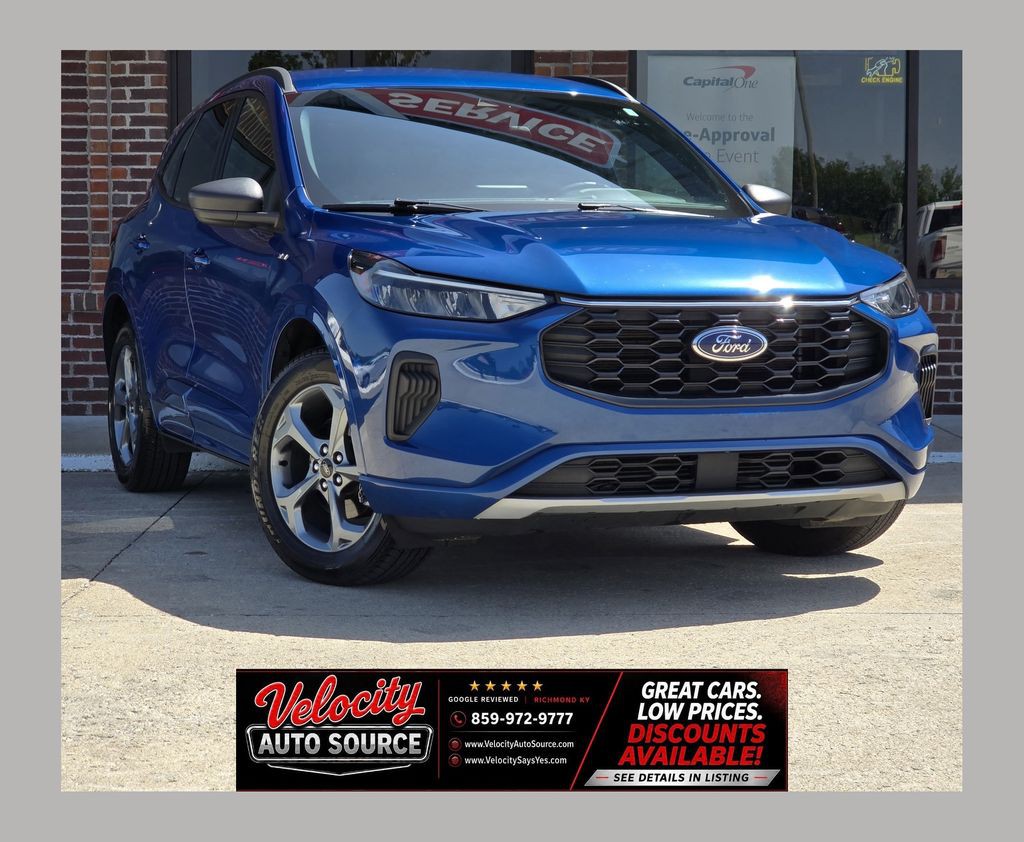 2023 Ford Escape Image 1