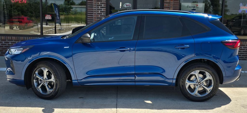 2023 Ford Escape Image 4