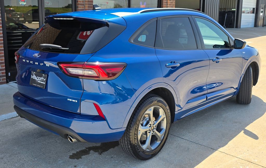 2023 Ford Escape Image 7