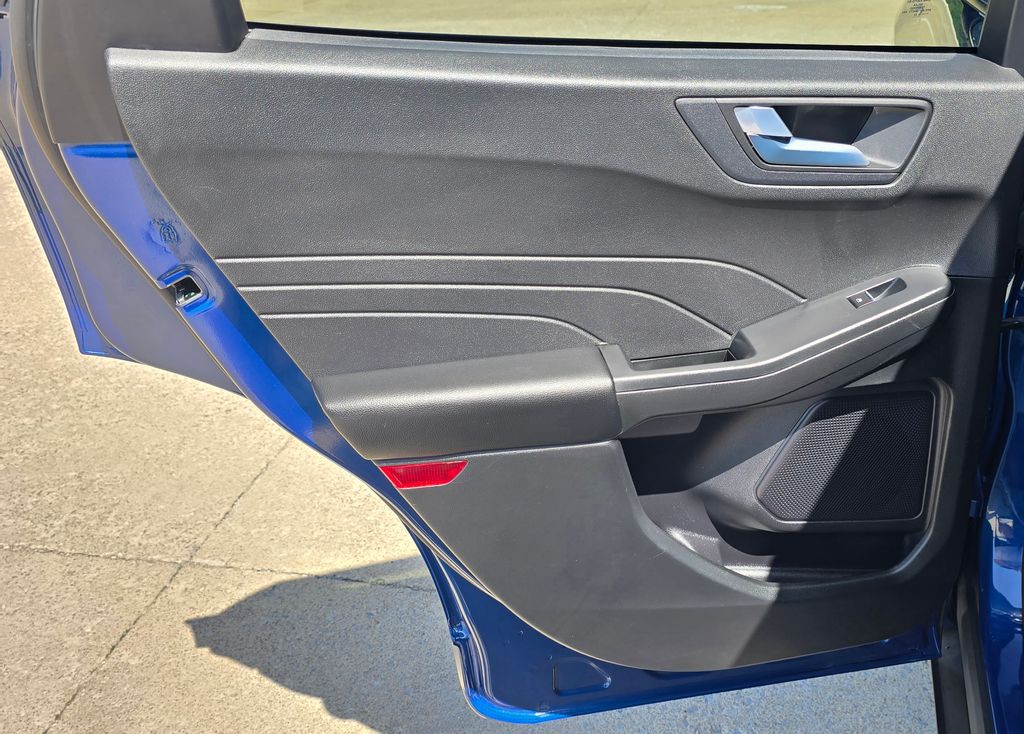 2023 Ford Escape Image 34