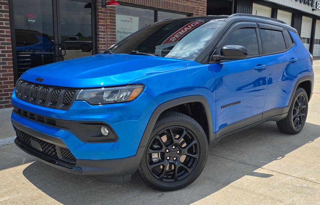 2023 Jeep Compass Image 2