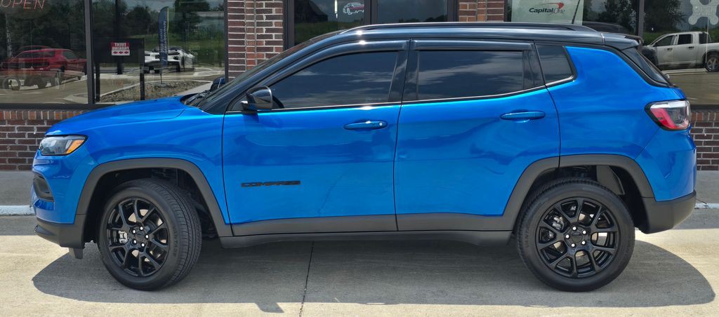 2023 Jeep Compass Image 4