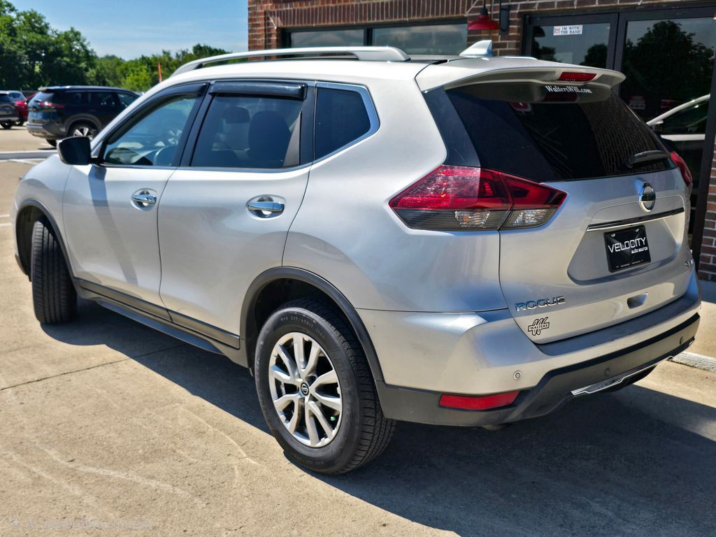 2019 Nissan Rogue Image 3