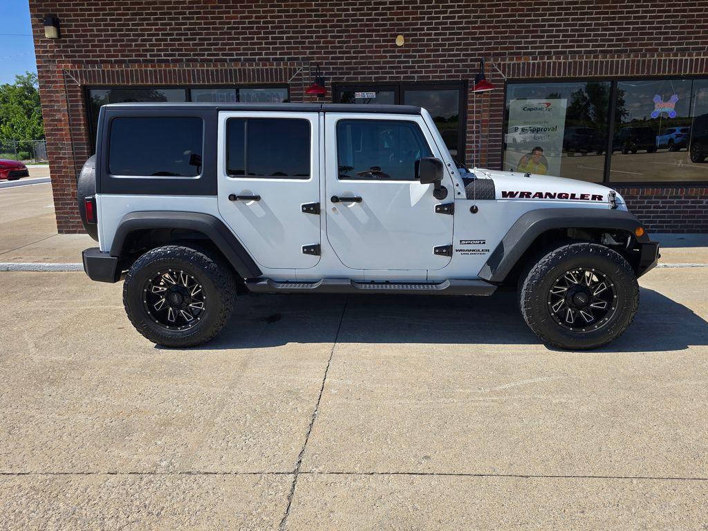 2016 Jeep Wrangler Image 5