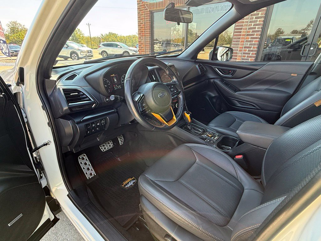 2023 Subaru Forester Image 24