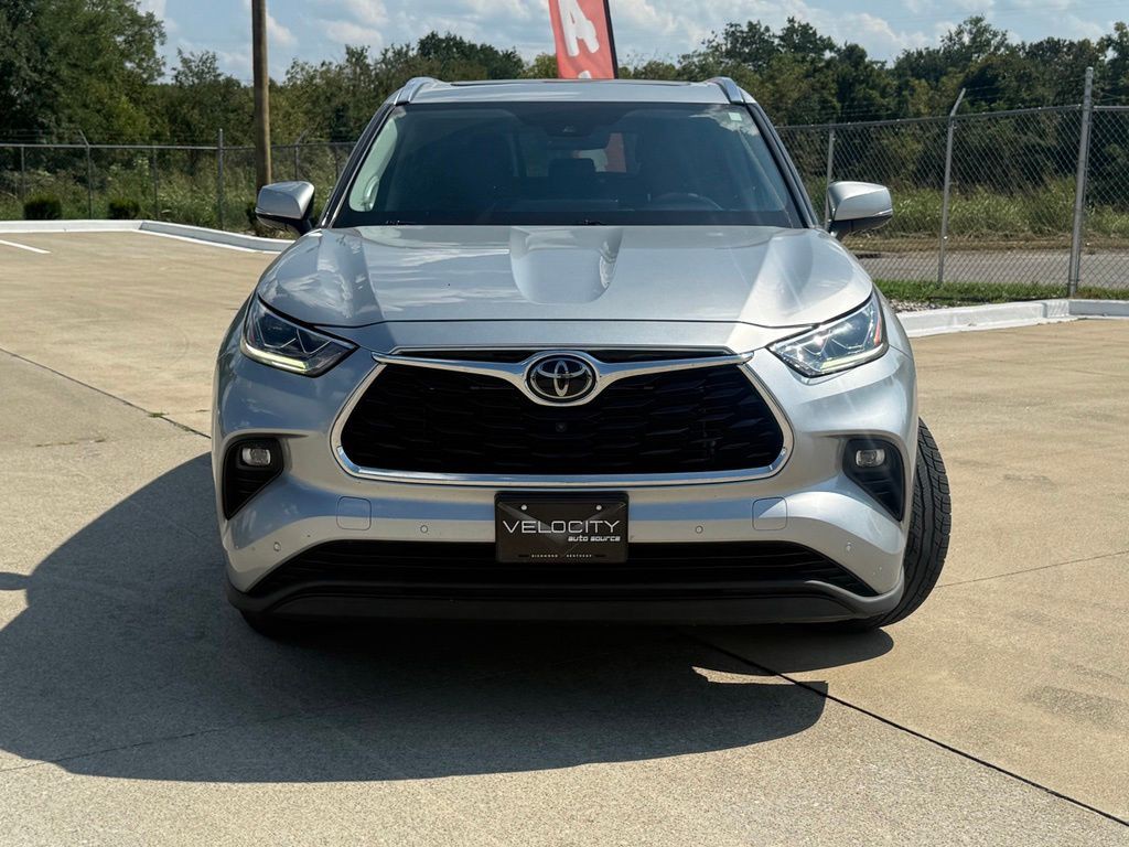 2022 Toyota Highlander Image 4