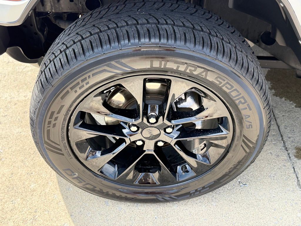 2022 Jeep Wrangler Image 16