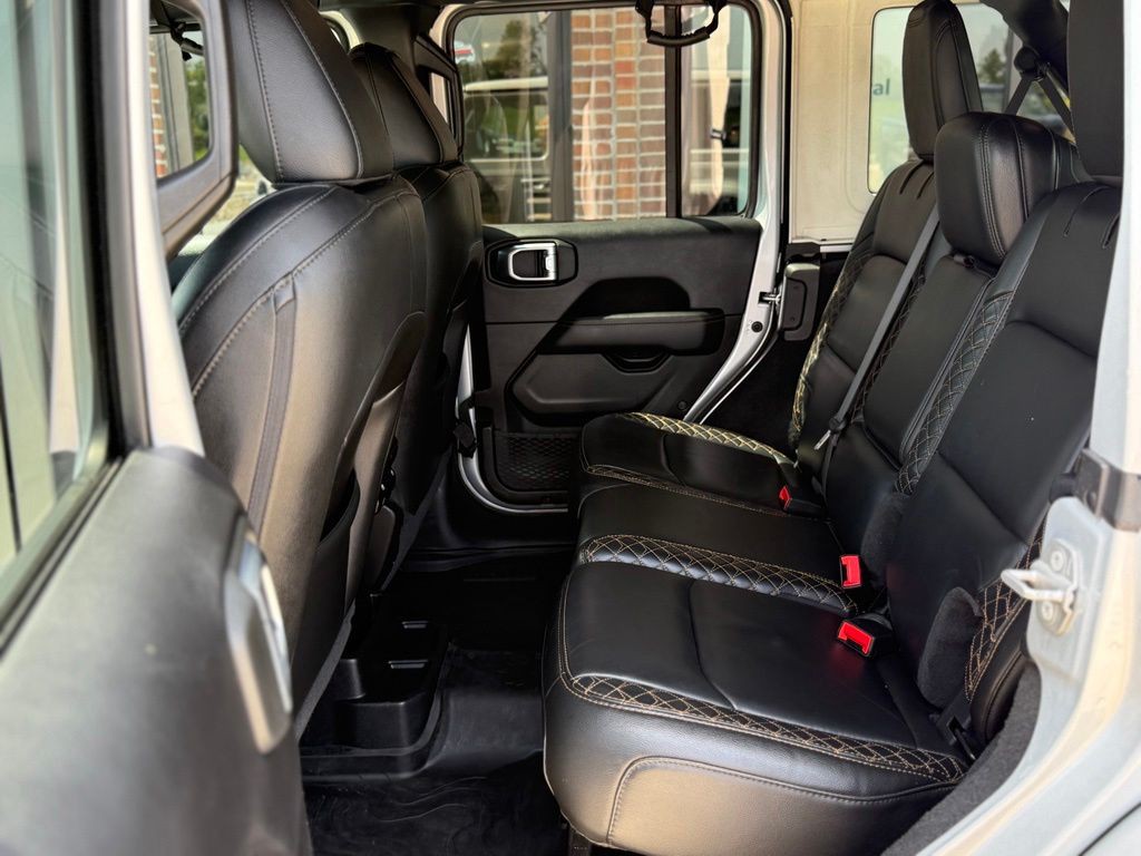 2022 Jeep Wrangler Image 37