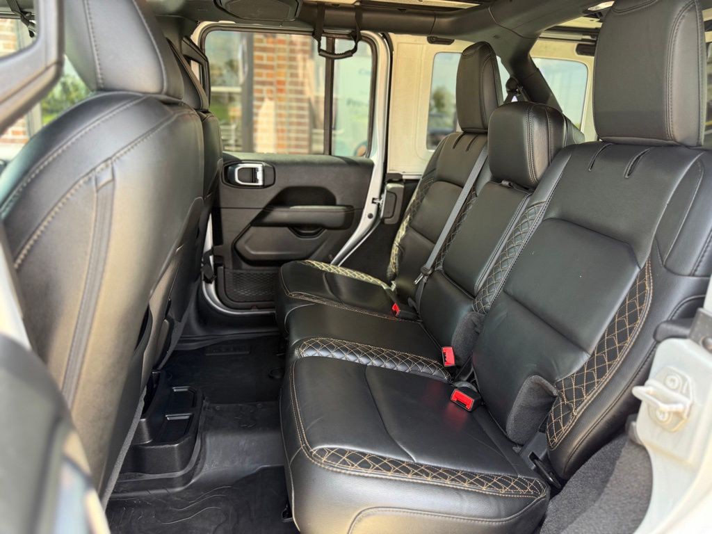 2022 Jeep Wrangler Image 38