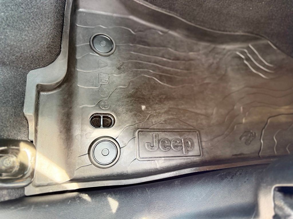 2022 Jeep Wrangler Image 64