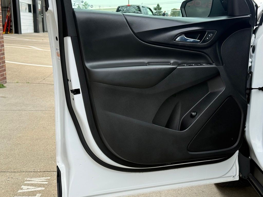 2021 Chevrolet Equinox Image 15