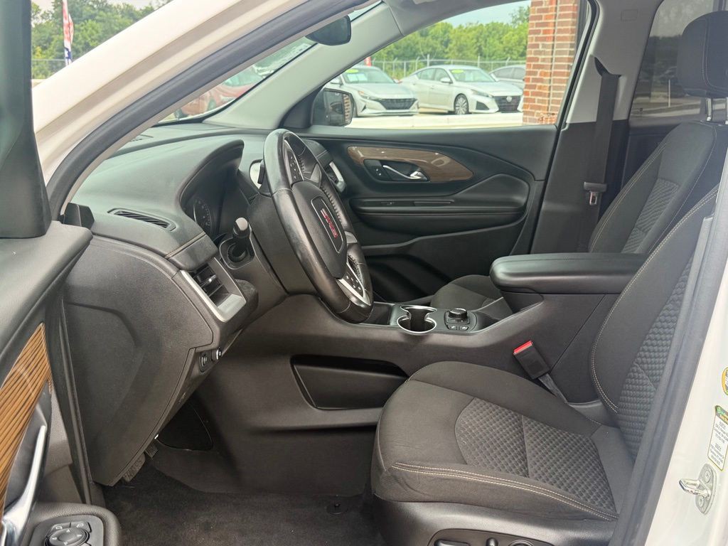 2020 GMC Terrain Image 14