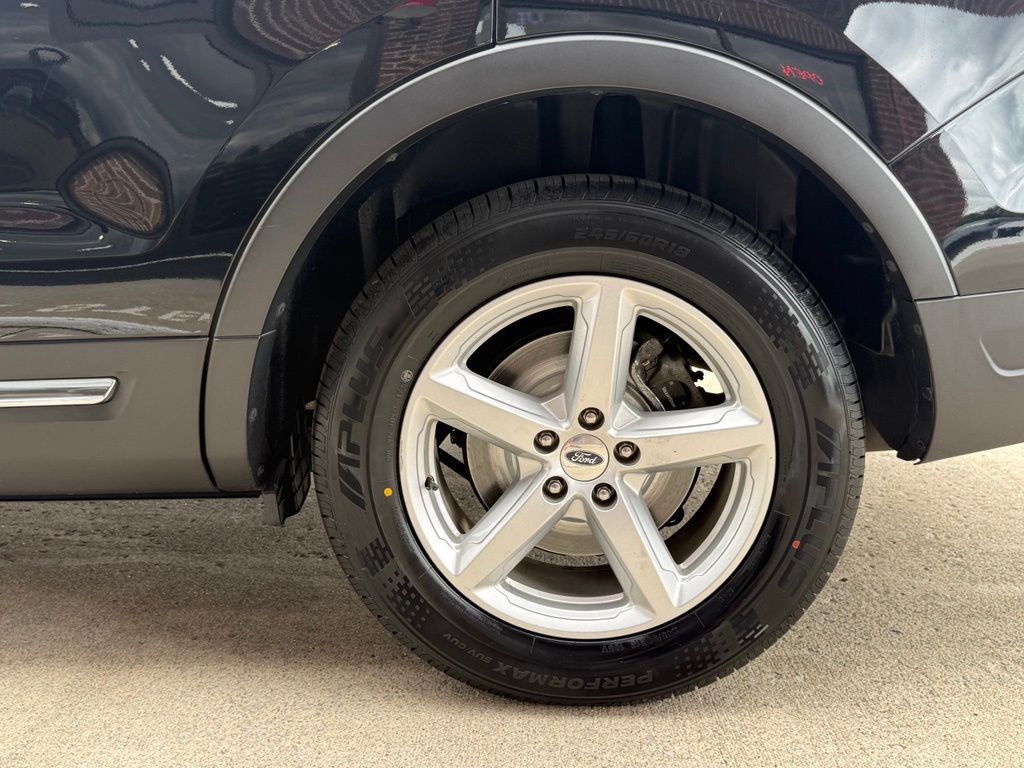 2018 Ford Explorer Image 15