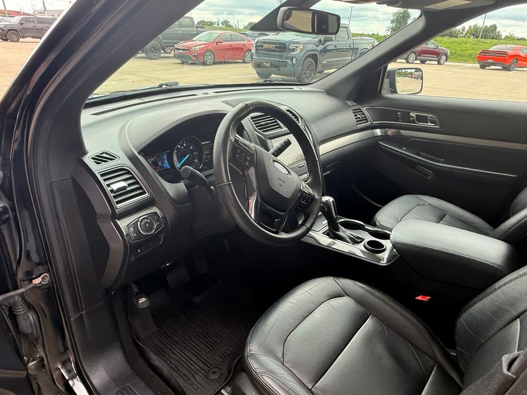2018 Ford Explorer Image 22