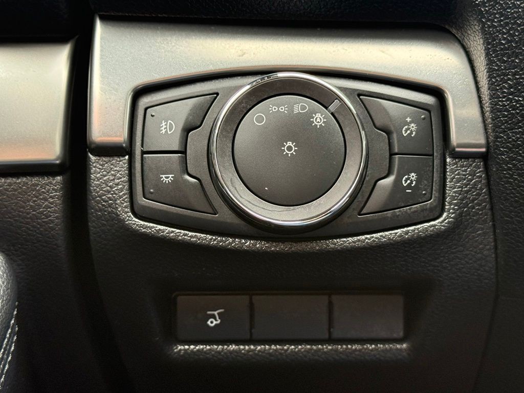 2018 Ford Explorer Image 26