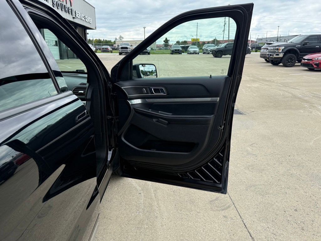 2018 Ford Explorer Image 59