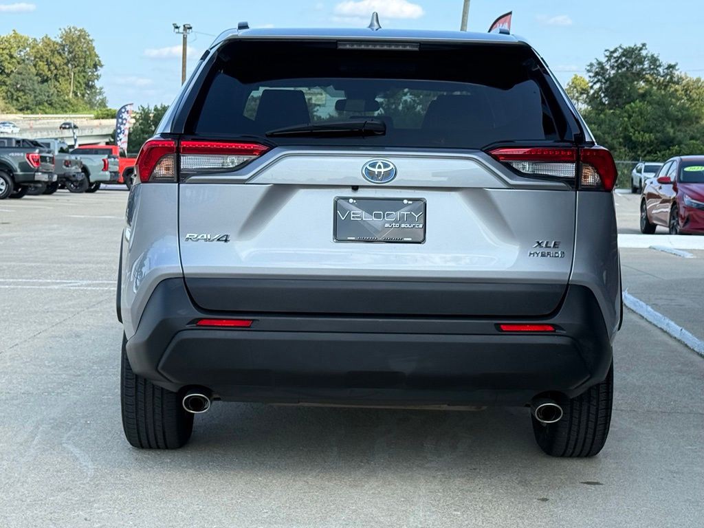 2023 Toyota Rav4 Image 7