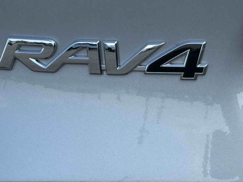 2023 Toyota Rav4 Image 11