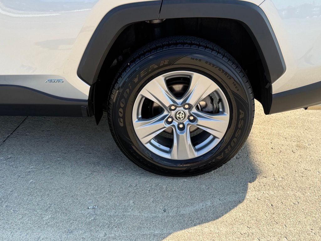 2023 Toyota Rav4 Image 15