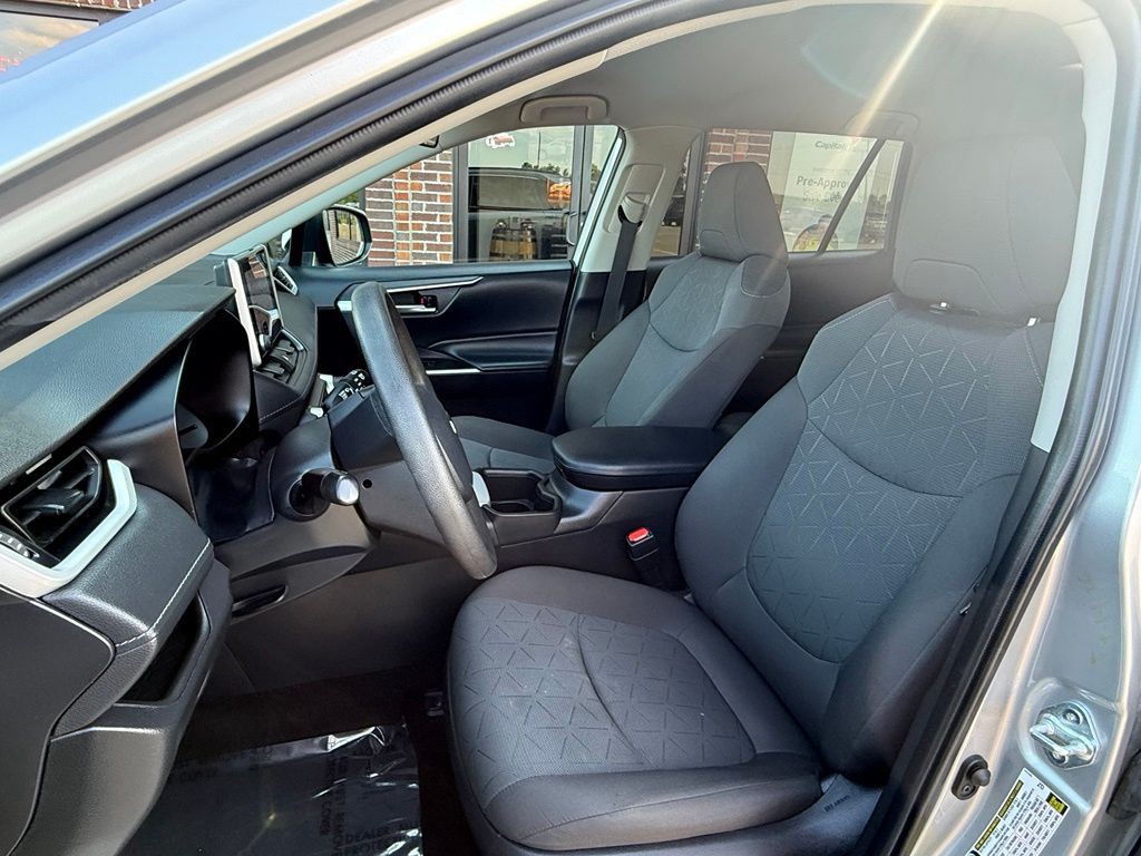 2023 Toyota Rav4 Image 21