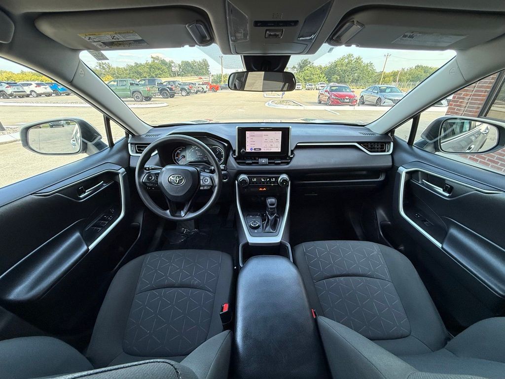 2023 Toyota Rav4 Image 28