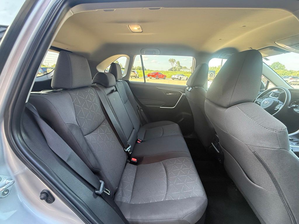 2023 Toyota Rav4 Image 34
