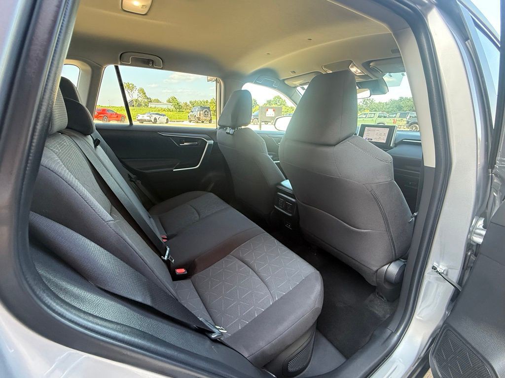 2023 Toyota Rav4 Image 35