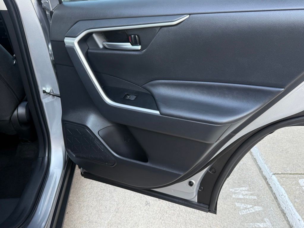 2023 Toyota Rav4 Image 37