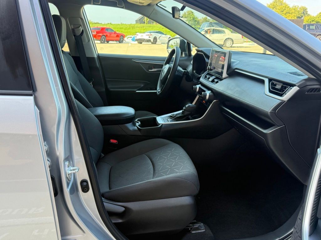 2023 Toyota Rav4 Image 41
