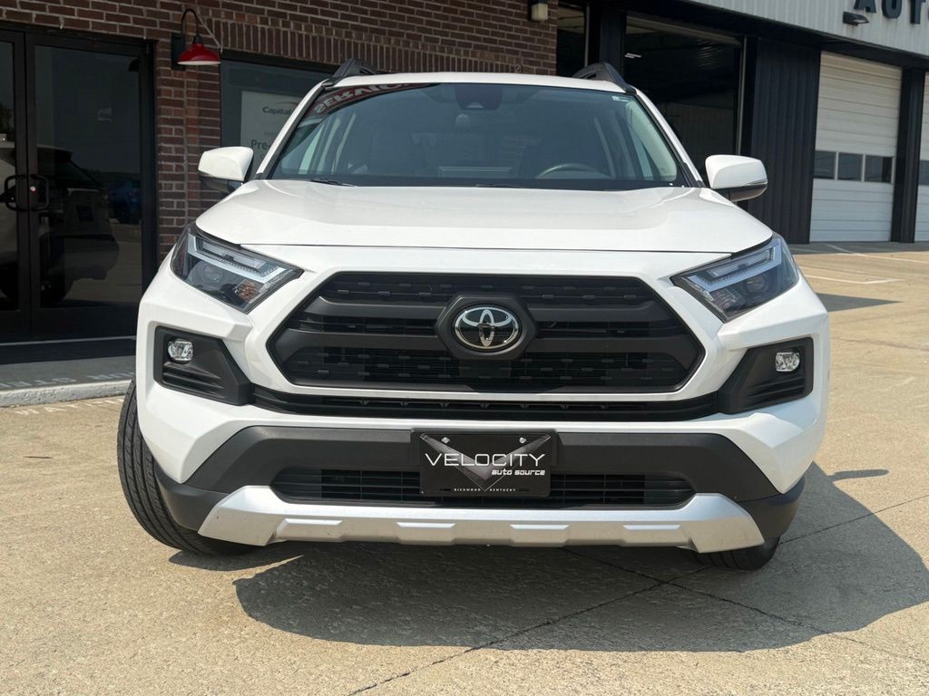 2024 Toyota Rav4 Image 4