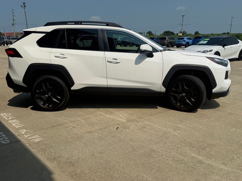 2024 Toyota Rav4 Image 6