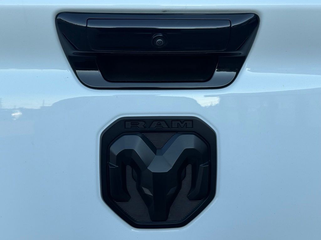 2023 RAM 1500 Image 11