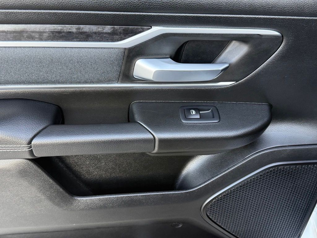 2023 RAM 1500 Image 48