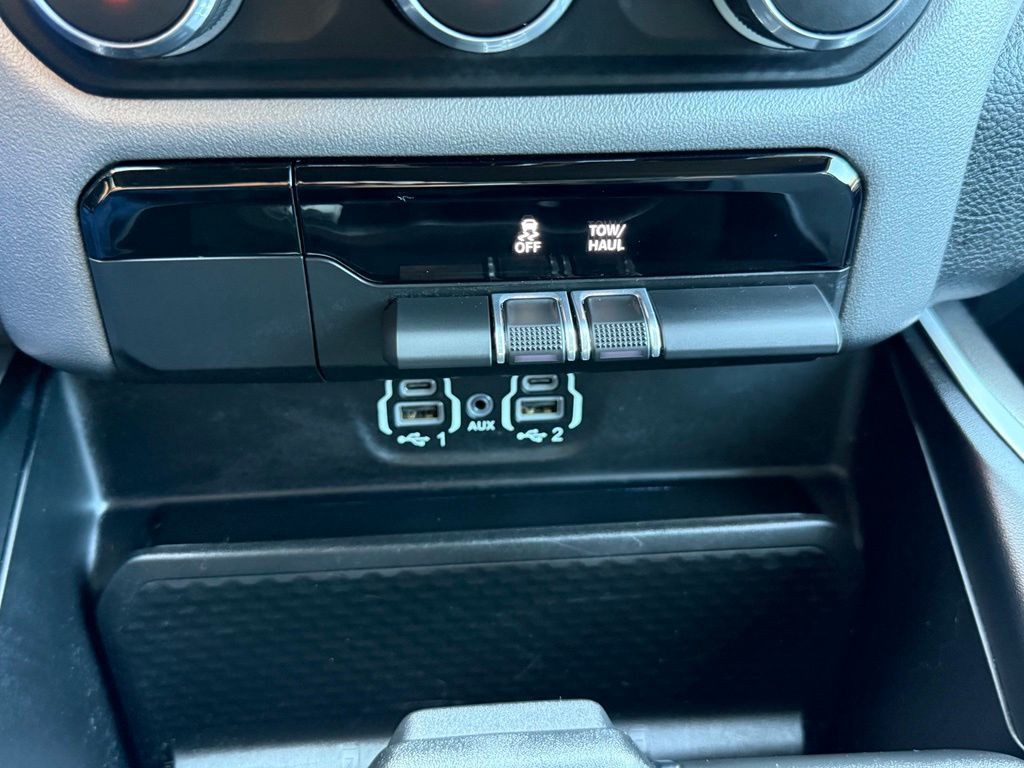 2023 RAM 1500 Image 14