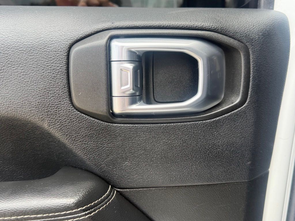 2018 Jeep Wrangler Image 33