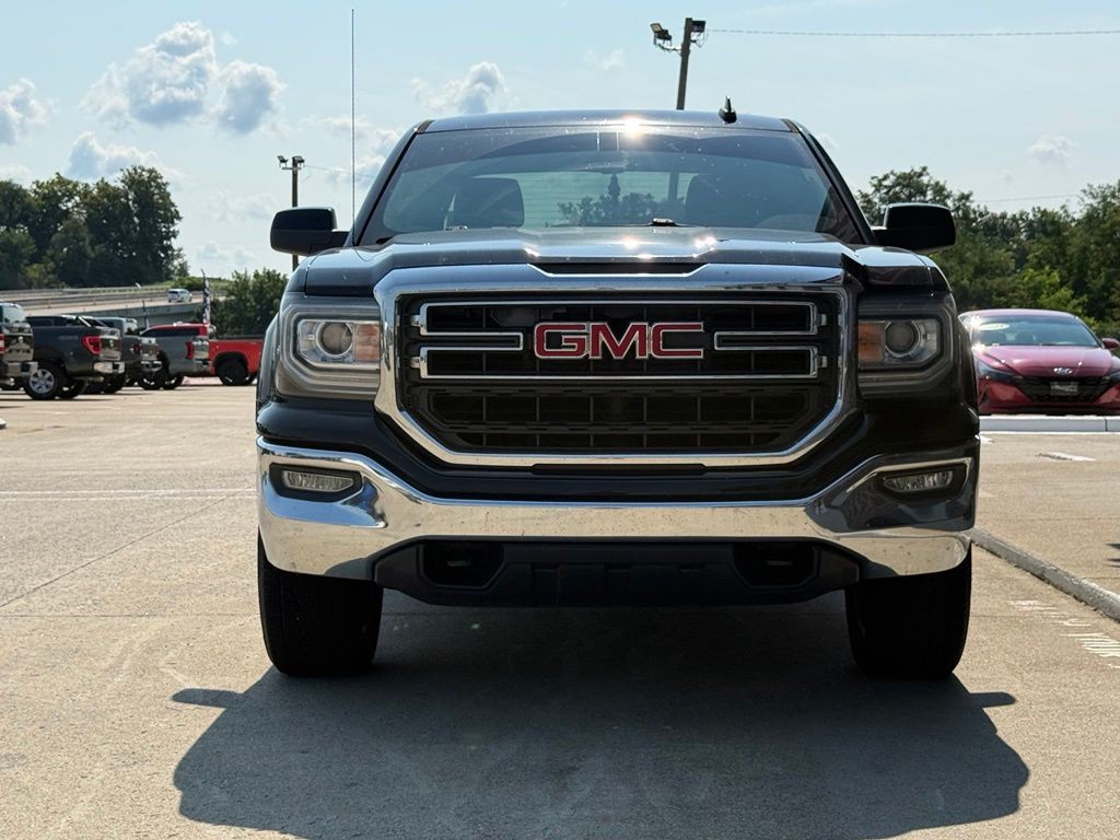 2017 GMC Sierra 1500 Image 2
