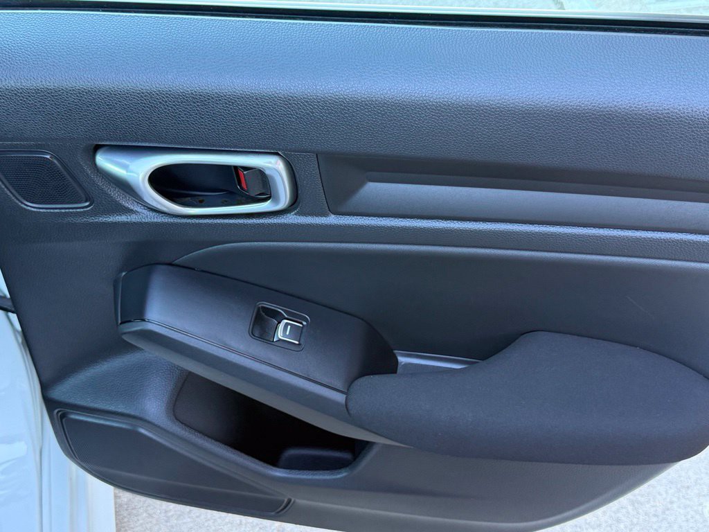 2023 Honda Civic Image 32